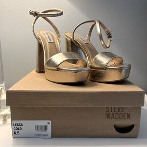 Steve Madden Lessa Platform Sandal